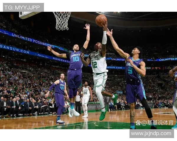 尼克斯与国王激战正酣比分悬念不断引人关注